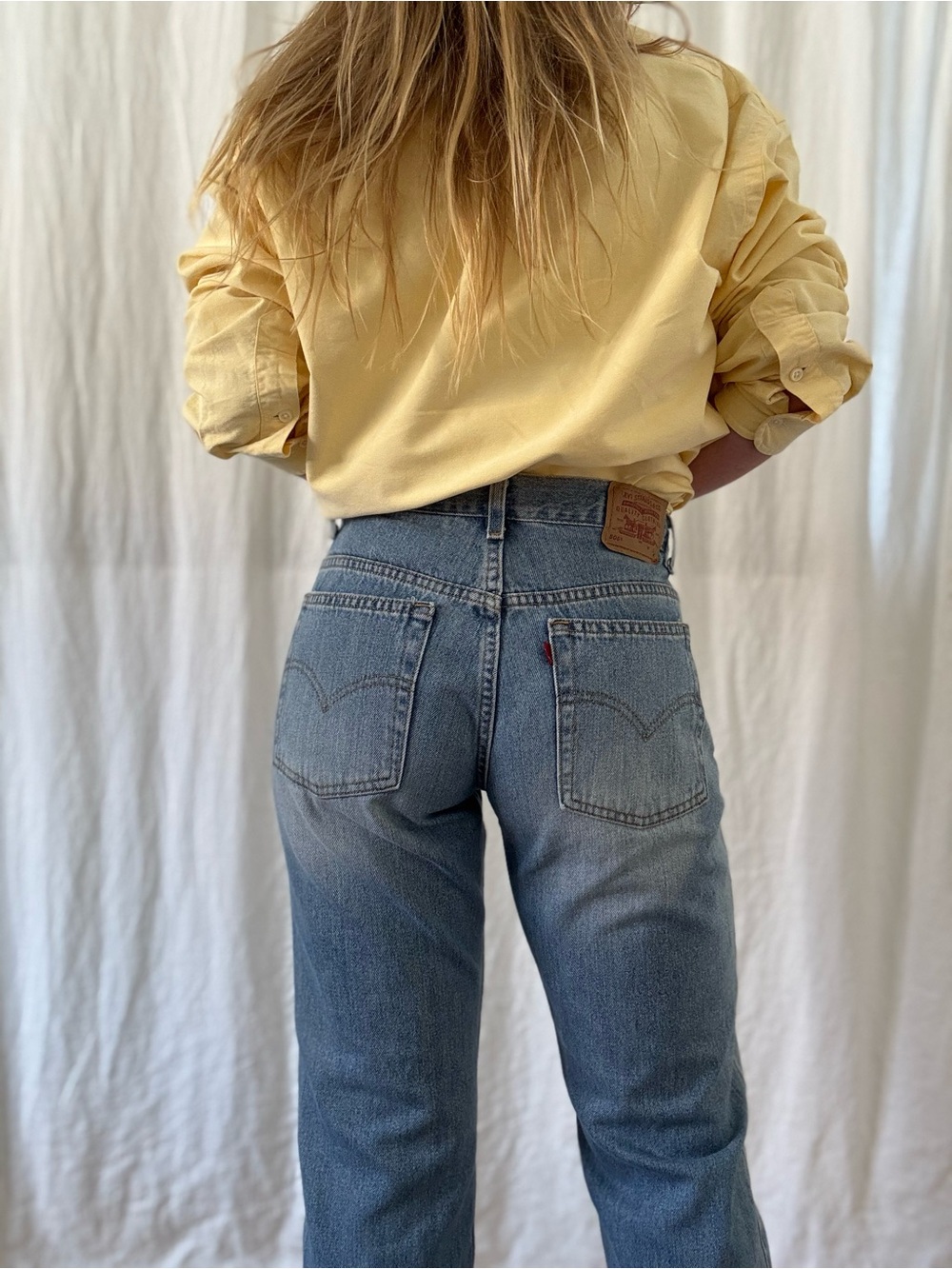 Vintage Levi’s 505 light wash Y2K straight leg mid rise clean - Picture 4 of 12